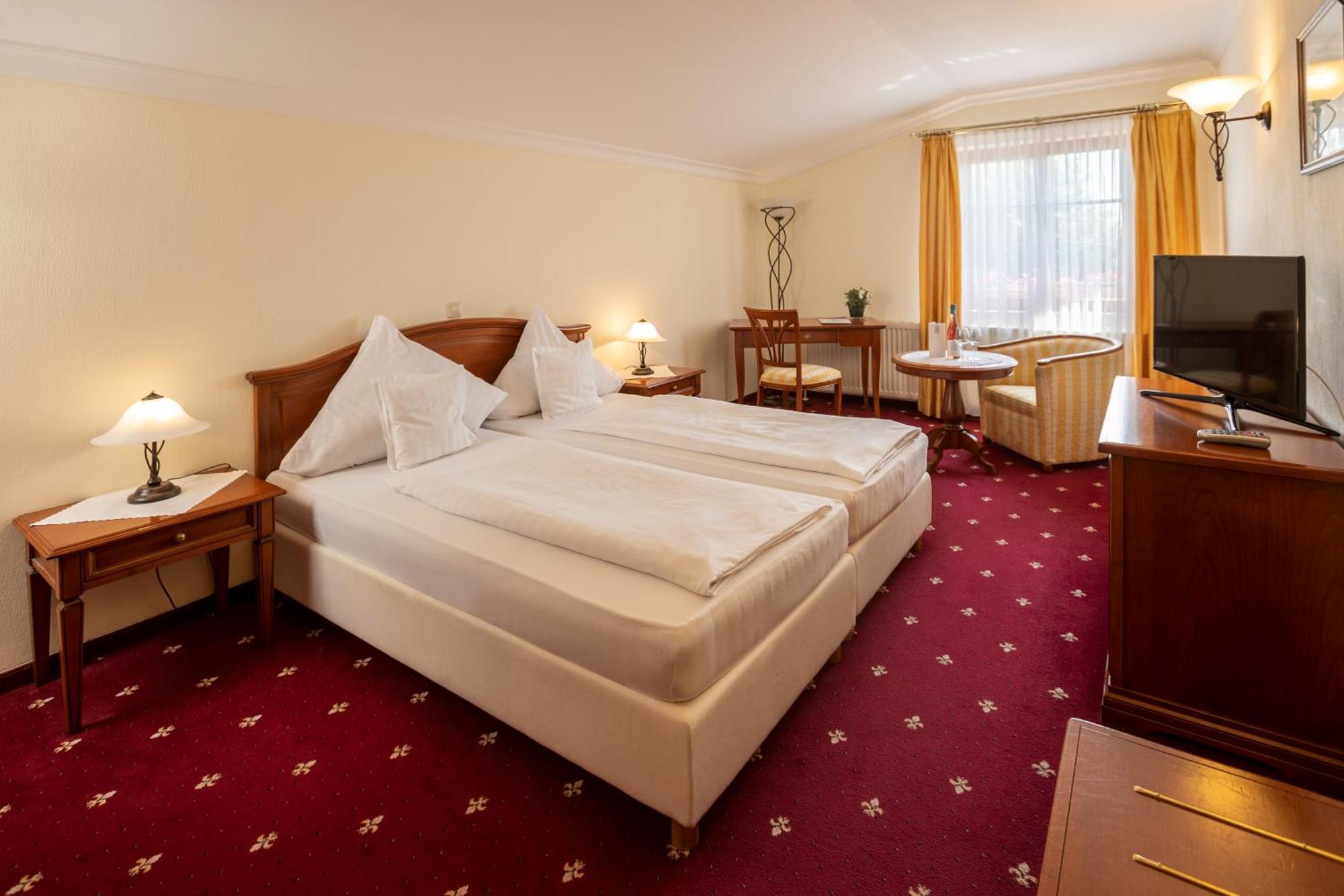 Hochdoerffer Gaestehaus Гостевой дом 4*